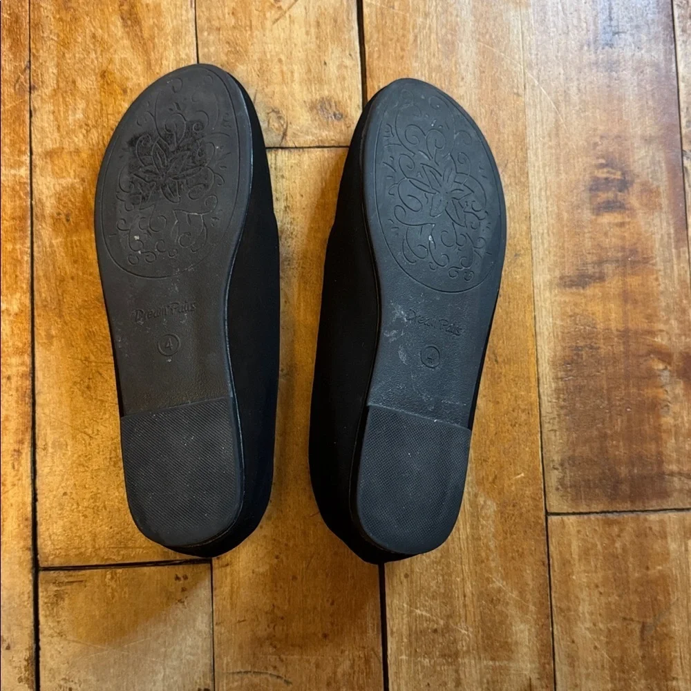 Dream Pairs Black flats dress shoes size 4 ballerina flats spring